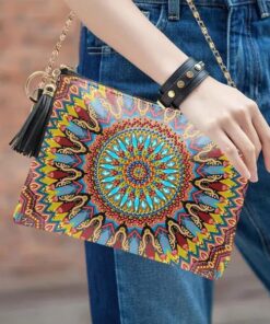 DIY Diamond Clutch laukku